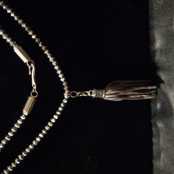 Tassel necklace - Picture 1 of 3